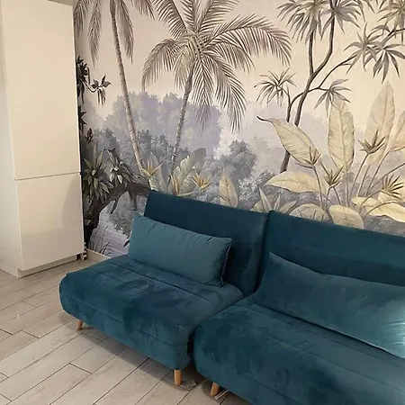 Apartment Sur La Plage, Piscine, Wifi, Tv, Netflix Frontignan