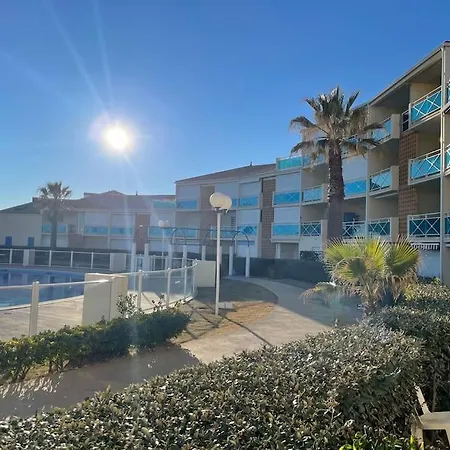 Apartment Sur La Plage, Piscine, Wifi, Tv, Netflix Frontignan